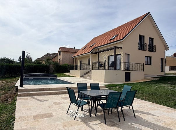 Paray-le-Monial, Burgundy 71600