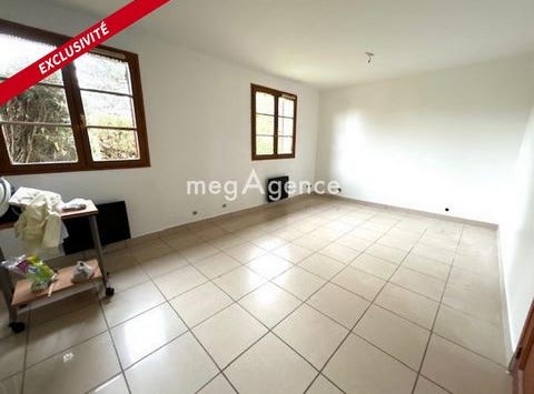 Saint-Just-En-Chaussée, Picardie 60130