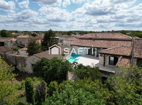 Gensac-La-Pallue, Poitou-Charentes 16130