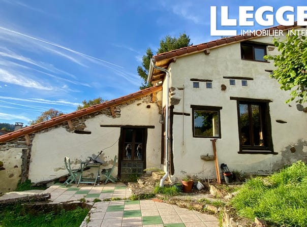 Rochechouart, Nouvelle-Aquitaine 87600