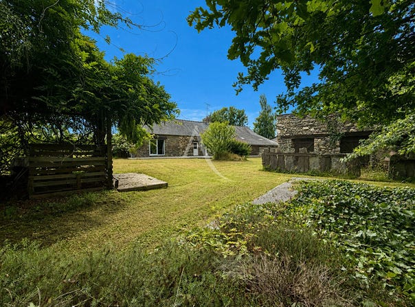 DERVAL, Pays de la Loire 44590