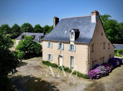 Laval, Pays de la Loire 53000