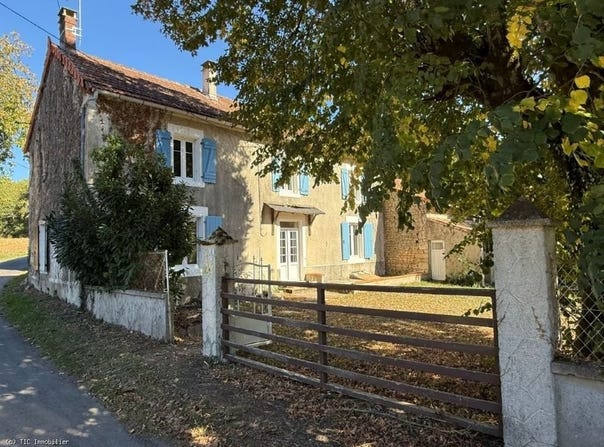 Sauzé-entre-Bois, Poitou-Charentes 79190