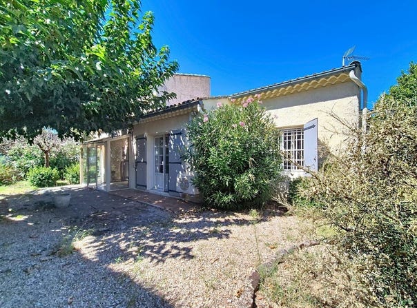 Robion, Provence-Alpes-Côte d'Azur 84440