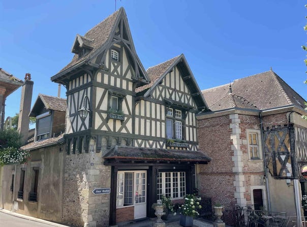 Bourbon-Lancy, Burgundy 71140
