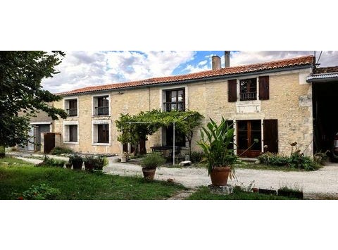 Villeneuve-La-Comtesse, Poitou-Charentes 17330