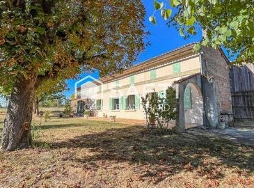 Laruscade, Aquitaine 33620