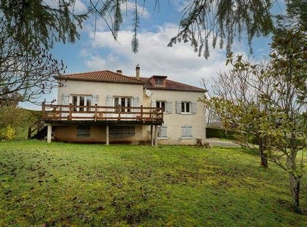LAUZERTE, Midi-Pyrénées 82110