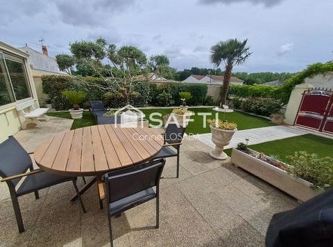 Chasnais, Pays de la Loire 85400