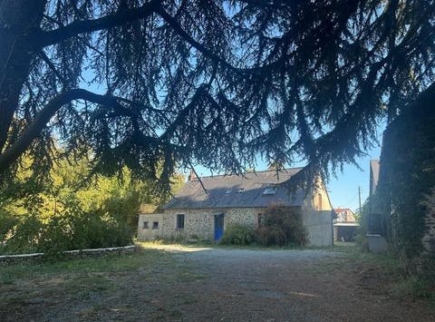 Bais, Pays de la Loire 53160