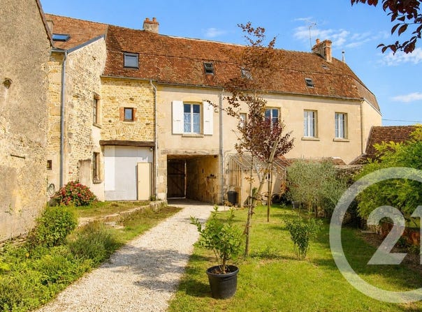 Châteauneuf-Val-de-Bargis, Burgundy 58350