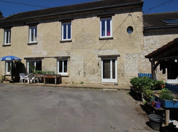 Cires-lès-Mello, Oise 60660