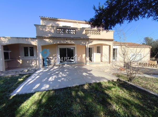 Domazan, Languedoc-Roussillon 30390