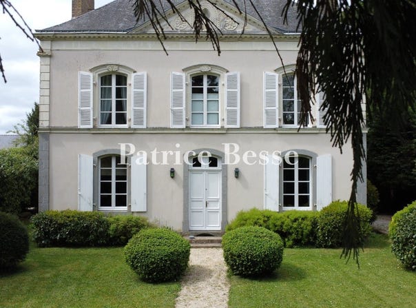 Évron, Pays de la Loire 53600