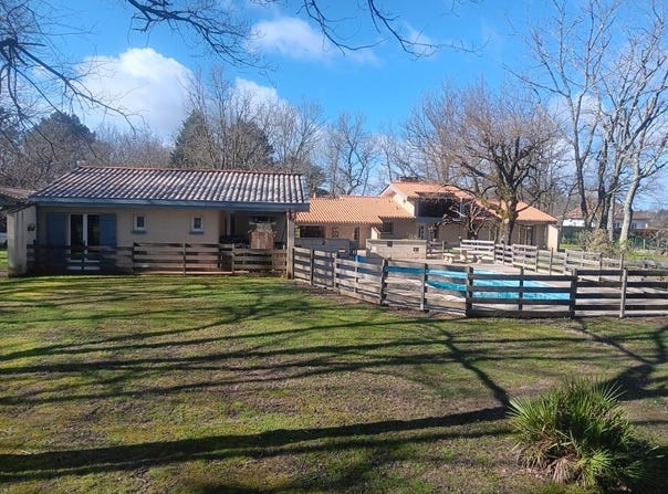 Ménesplet, Aquitaine 24700