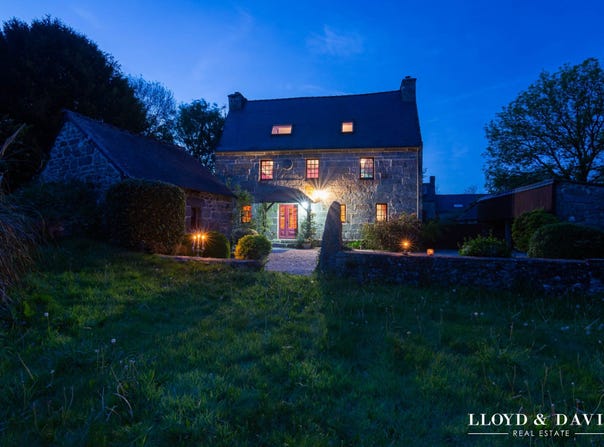Kergrist-Moëlou, Brittany 22110