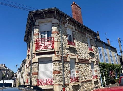 Bourges, Centre 18000