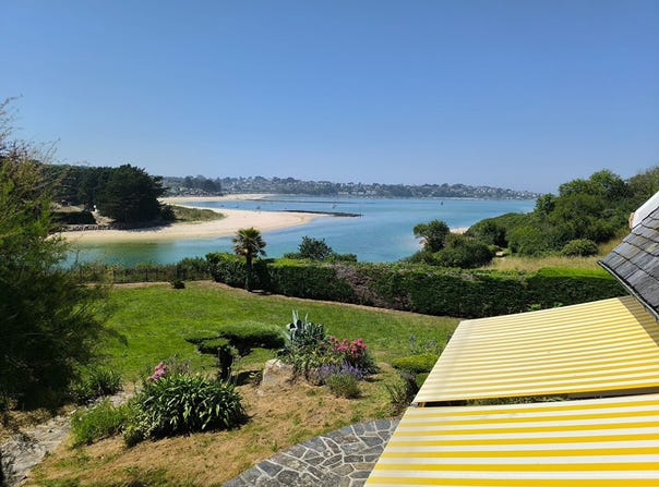 Plestin-les-Grèves, Brittany 22310