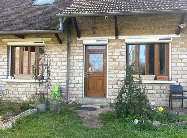 Saint-Germain-du-Plain, Burgundy 71370