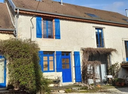 Vieilmoulin, Burgundy 21540