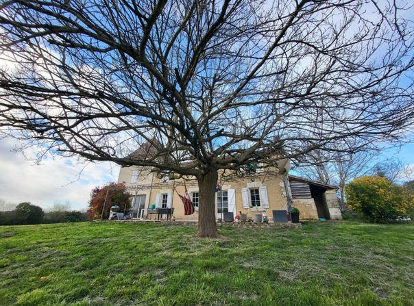 Valence-sur-Baïse, Midi-Pyrénées 32310