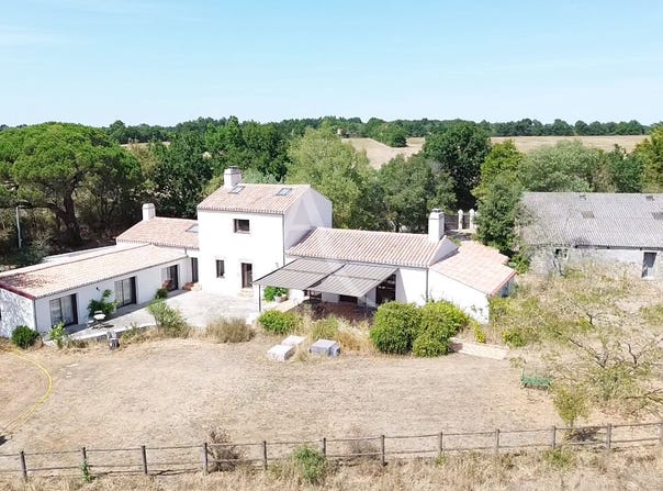 APREMONT, Pays de la Loire 85220