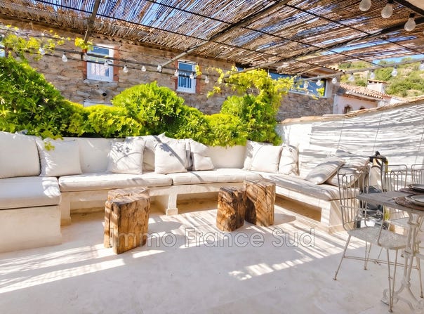 La Garde-Freinet, Provence-Alpes-Côte d'Azur 83680