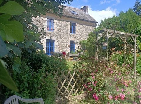 PLOUASNE, Bretagne 22830