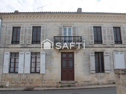 Saint-Bonnet-Sur-Gironde, Poitou-Charentes 17150