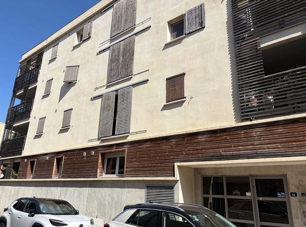 Nîmes, Gard 30000
