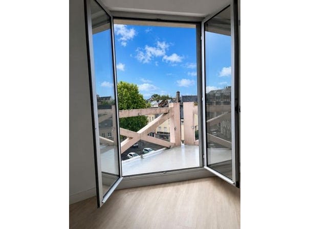 Mayenne, Pays de la Loire 53100