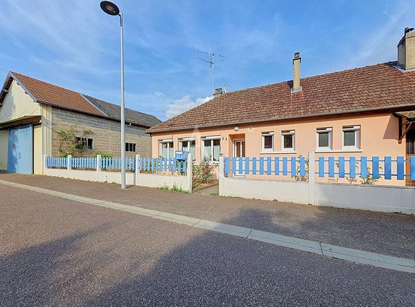 LOUVIERS, Normandy 27400