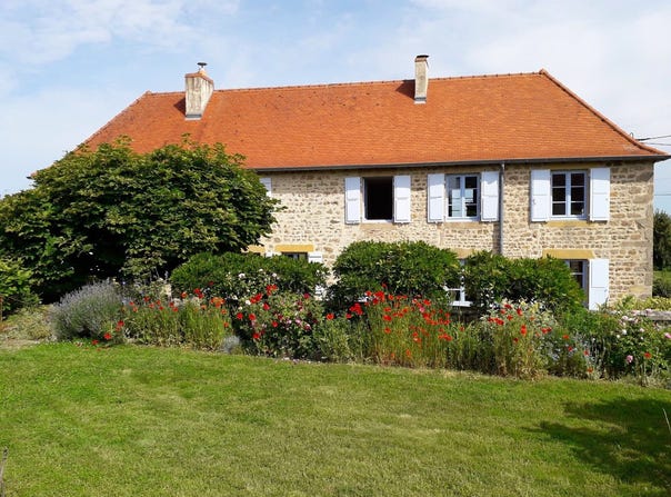 La Clayette, Burgundy 71800