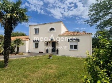 Bouaye, Pays de la Loire 44830