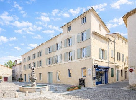 Pernes-les-Fontaines, Provence-Alpes-Côte d'Azur 84210