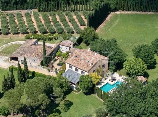 Cotignac, Provence-Alpes-Côte d'Azur 83570