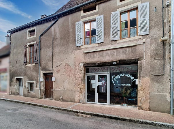 Saulieu, Burgundy 21210