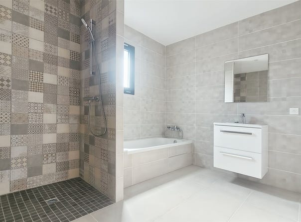 Issé, Pays de la Loire 44520