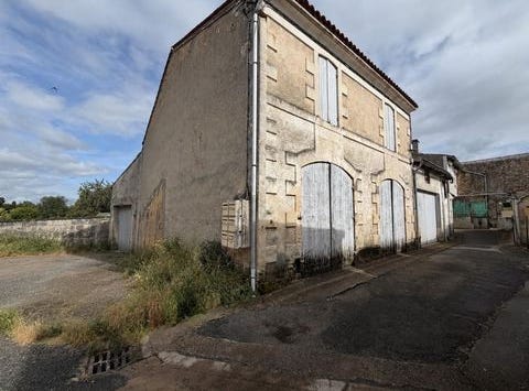 Mirambeau, Poitou-Charentes 17150