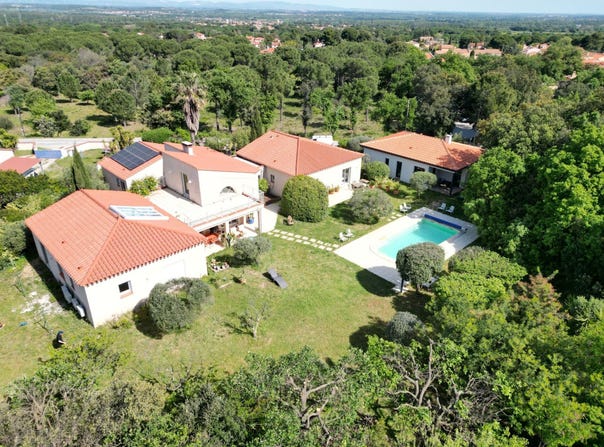 Laroque-des-Albères, Languedoc-Roussillon 66740