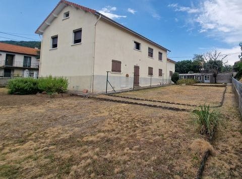 Volvic, Auvergne 63530