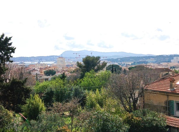 Toulon, Var 83000