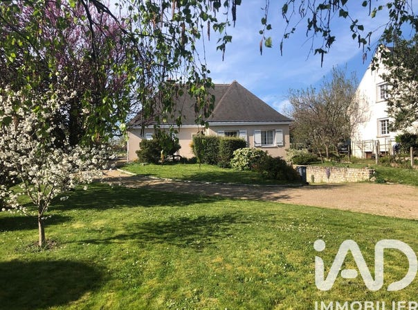 Chinon, Centre-Val de Loire 37500