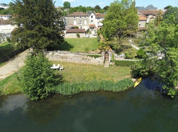 CIVRAY, Nouvelle-Aquitaine 86400