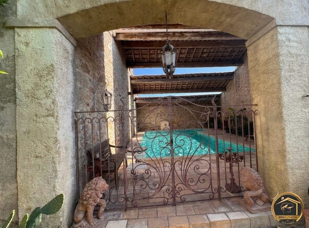 Ginestas, Languedoc-Roussillon 11120