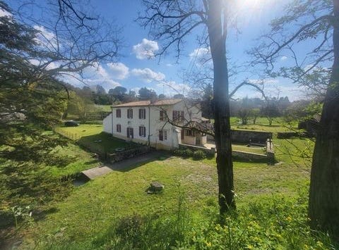 Bazas, Aquitaine 33430