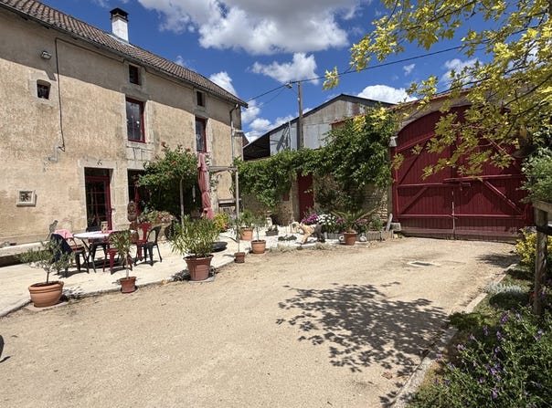 Ampilly-le-Sec, Burgundy 21400