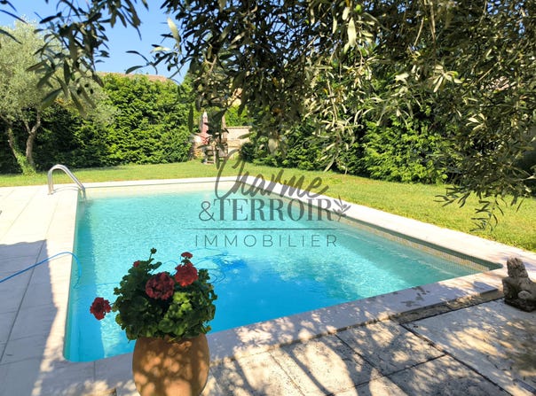 Uzès, Languedoc-Roussillon 30700