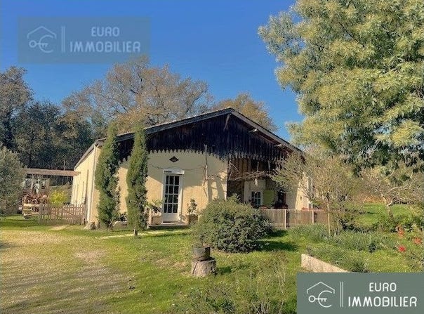 Bazas, Aquitaine 33430