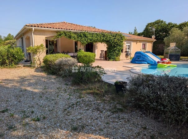 Izon, Gironde 33450